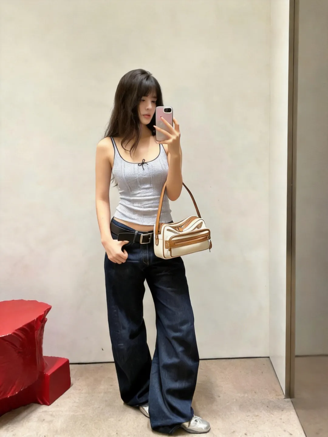 Balsan Wool Sleeveless Knit Top Detail 1