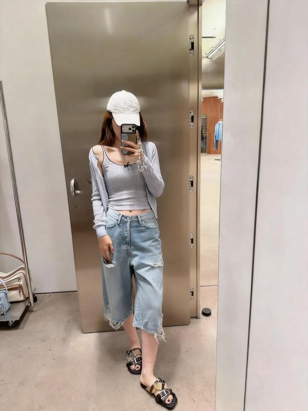 Balsan Wool Sleeveless Knit Top Detail 3