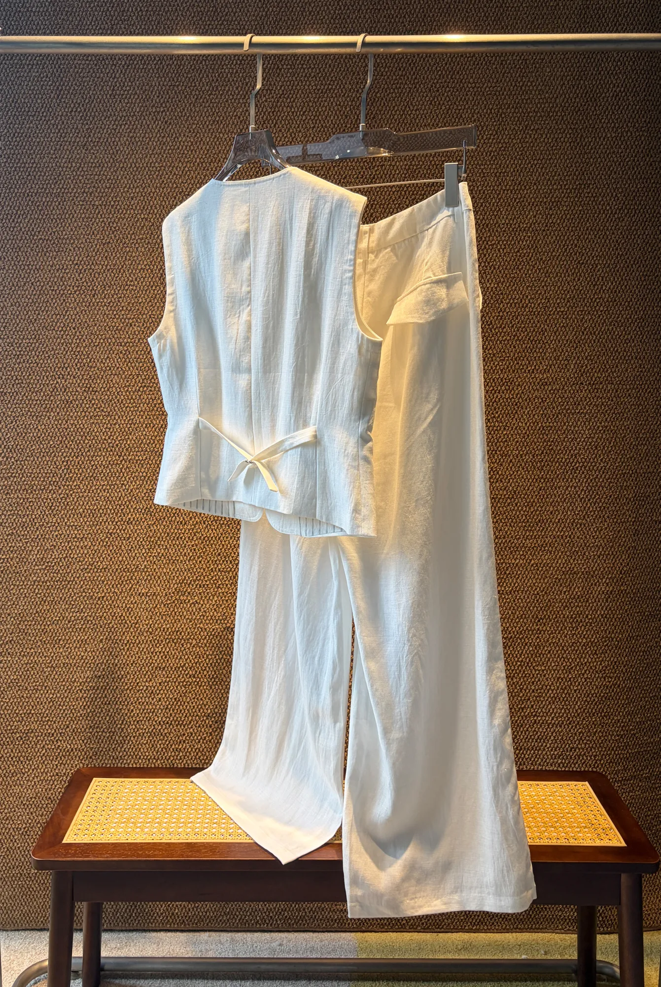 Linen Set Image 4