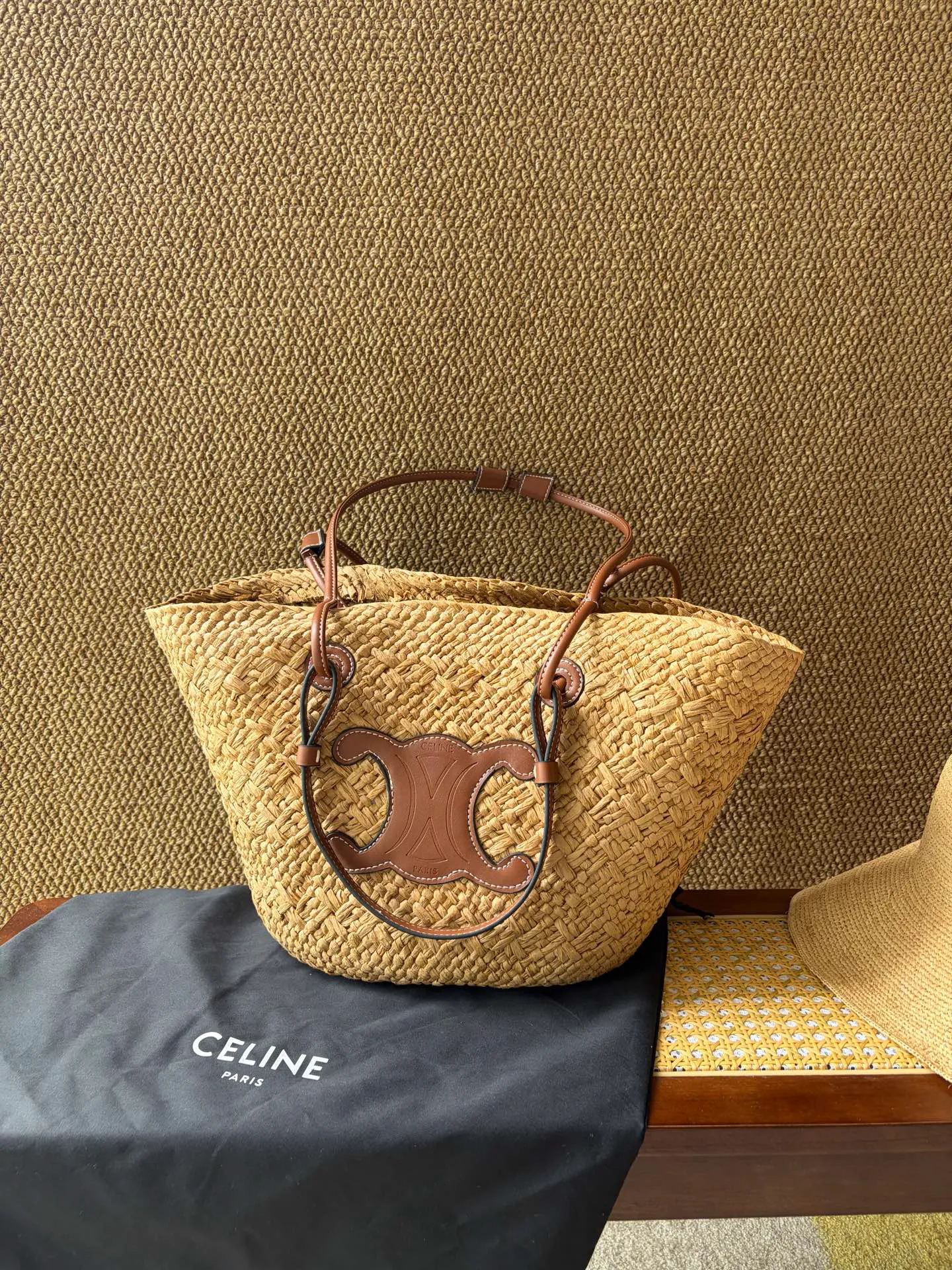 Wholesale Raffia Paper Woven Bag Structured Silhouette