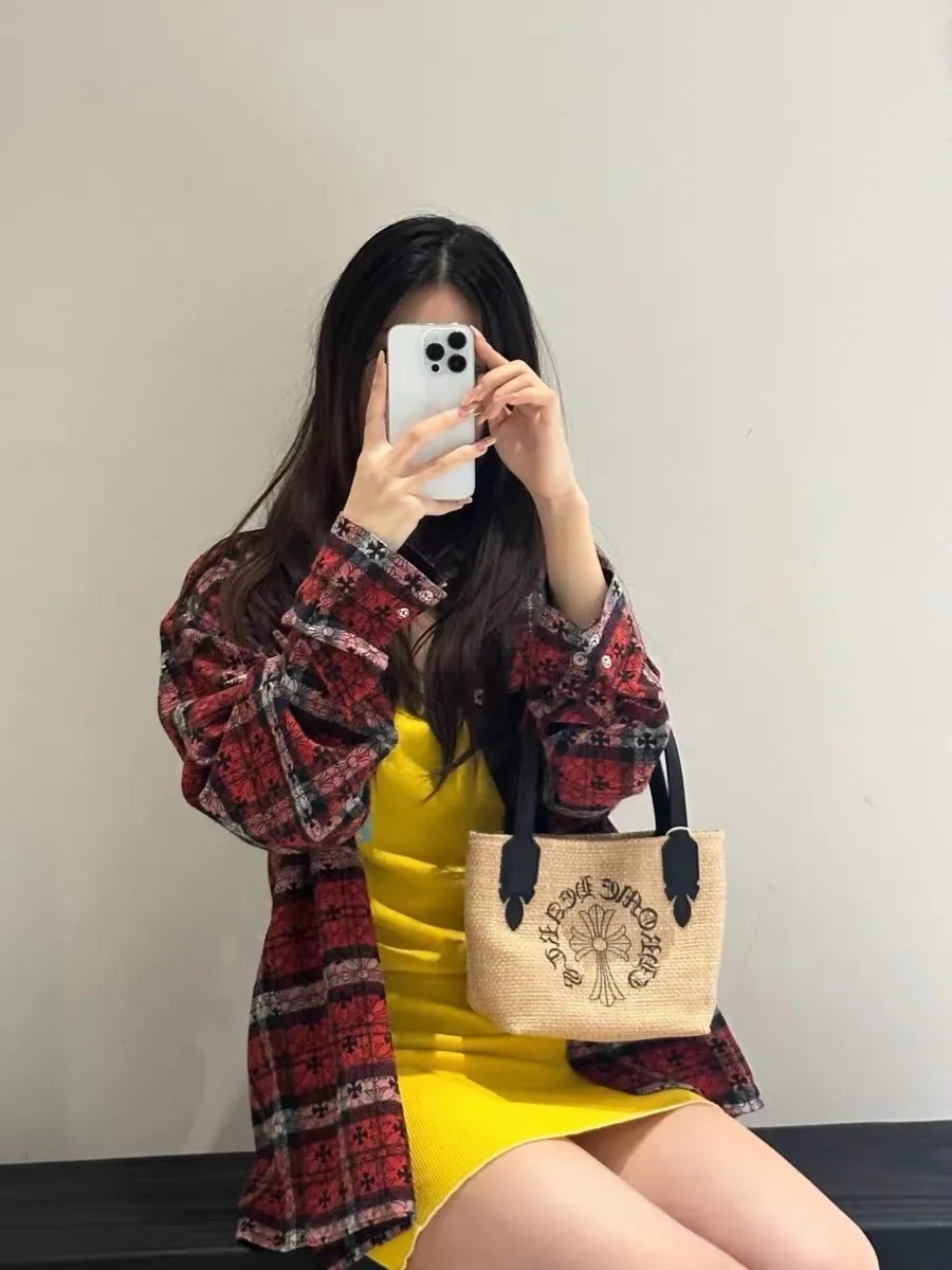 Woven Raffia Bag With Leather Trim Small Size Detail 3